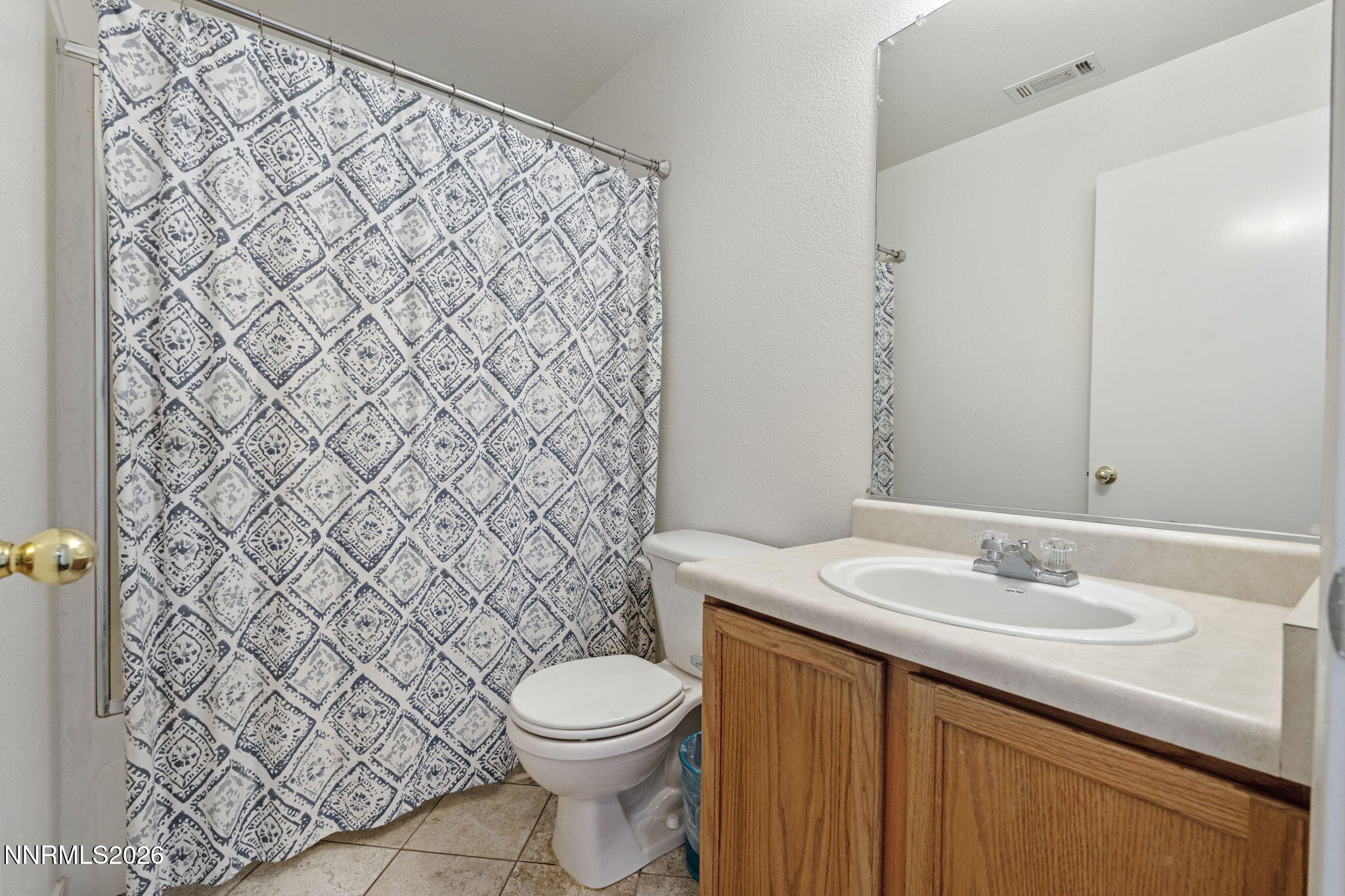 9490 Autumn Leaf Way Reno, NV 89506 - Photo 20 of 31 Guest upstairs bathroom