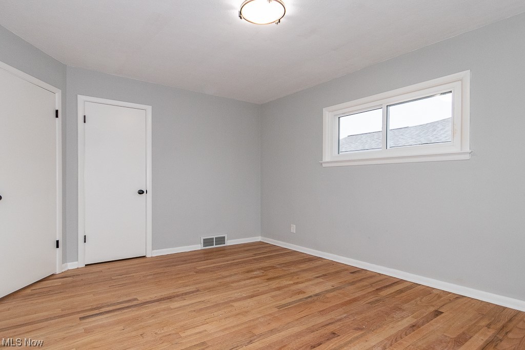 1619 Chelmsford Road Cleveland, OH 44124 - Photo 27 of 38 Bedroom # 3 with ample closets