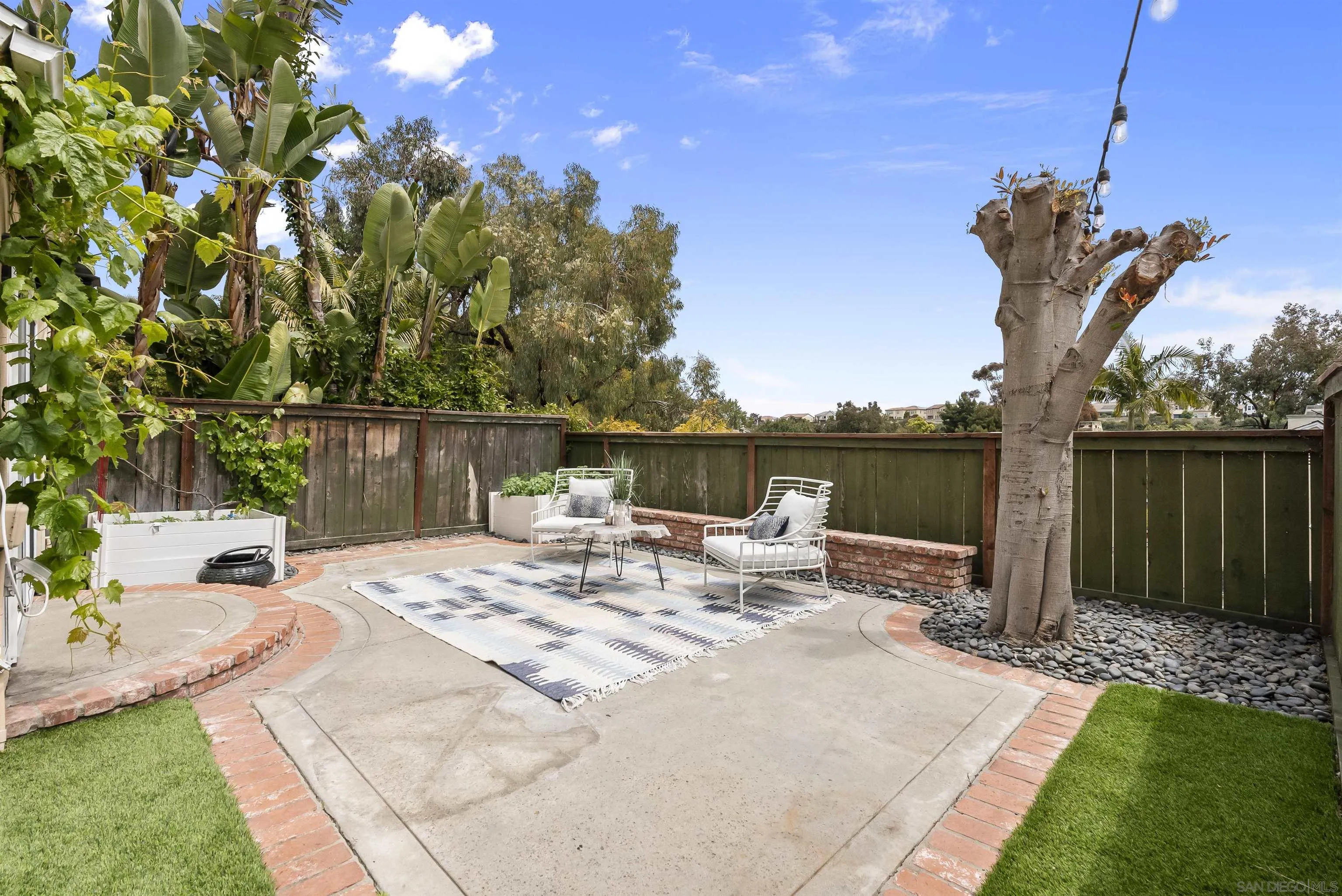 2691 Coventry Road Carlsbad, CA 92010 - Photo 11 of 19