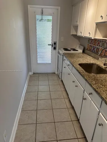 $1,600 | 1708 Northeast 20th Avenue, Unit 7, Fort Lauderdale, FL 33305