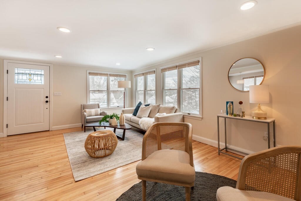 86 Ridge Street Arlington, MA 02474 - Photo 6 of 35