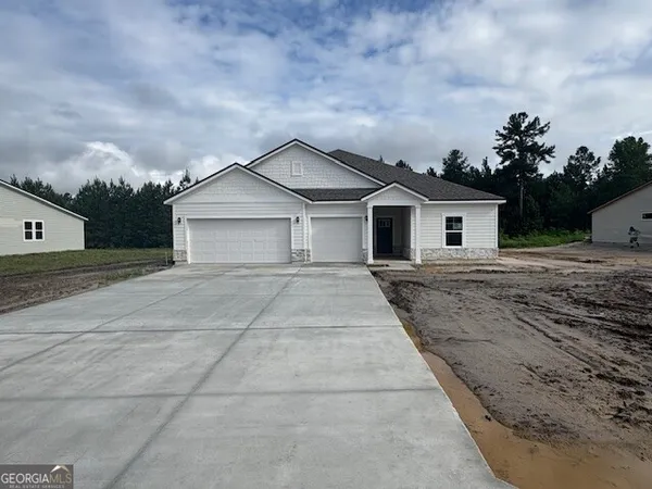 $448,990 | 360 Shoreline Drive, Kingsland, GA 31548