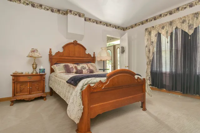 $850,000 | 1532 34th Street, Allegan, MI 49010