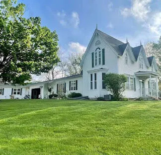 $870,000 | 1532 34th Street, Allegan, MI 49010