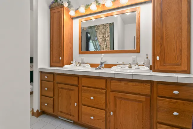 $850,000 | 1532 34th Street, Allegan, MI 49010