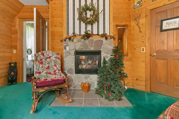 $870,000 | 1532 34th Street, Allegan, MI 49010