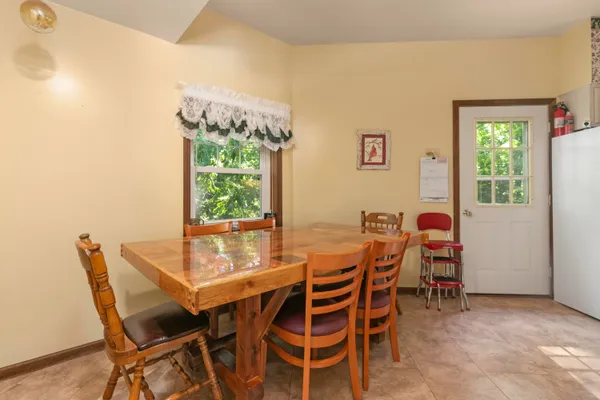 $870,000 | 1532 34th Street, Allegan, MI 49010