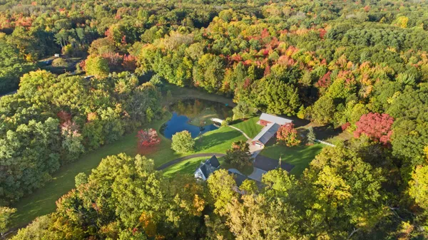 $870,000 | 1532 34th Street, Allegan, MI 49010