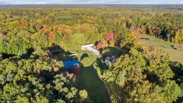$870,000 | 1532 34th Street, Allegan, MI 49010