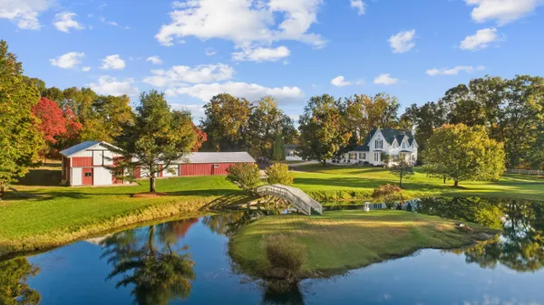 $870,000 | 1532 34th Street, Allegan, MI 49010