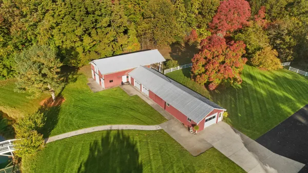 $870,000 | 1532 34th Street, Allegan, MI 49010