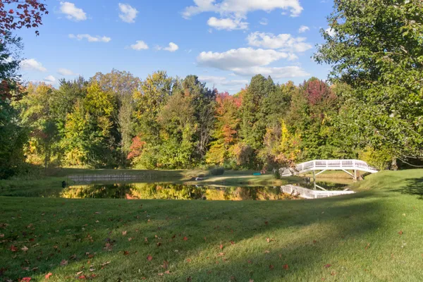 $870,000 | 1532 34th Street, Allegan, MI 49010