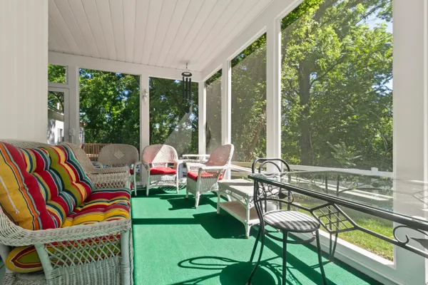 $870,000 | 1532 34th Street, Allegan, MI 49010