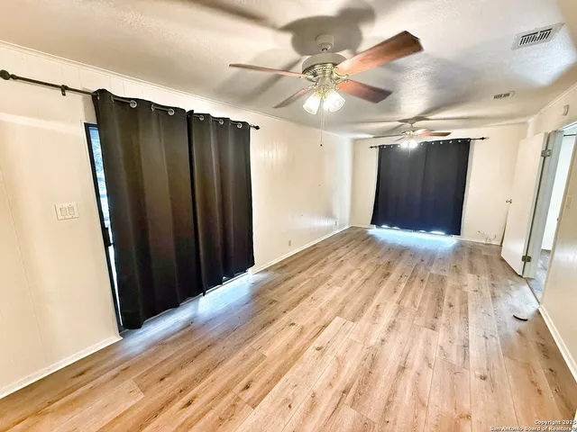 $2,500 | 275 Halm Drive, Canyon Lake, TX 78133