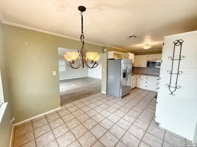 $2,500 | 275 Halm Drive, Canyon Lake, TX 78133