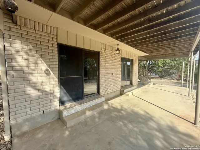 $2,500 | 275 Halm Drive, Canyon Lake, TX 78133