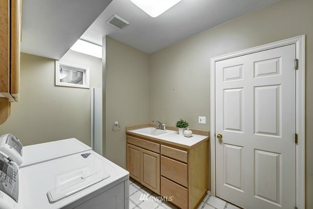 $870,000 | 21209 Northeast 97th Place, Redmond, WA 98053