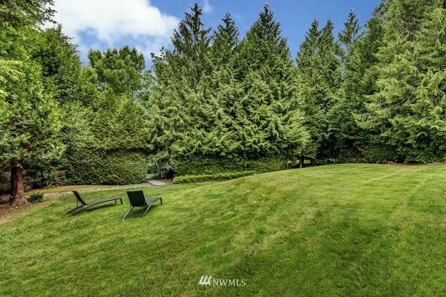 $870,000 | 21209 Northeast 97th Place, Redmond, WA 98053