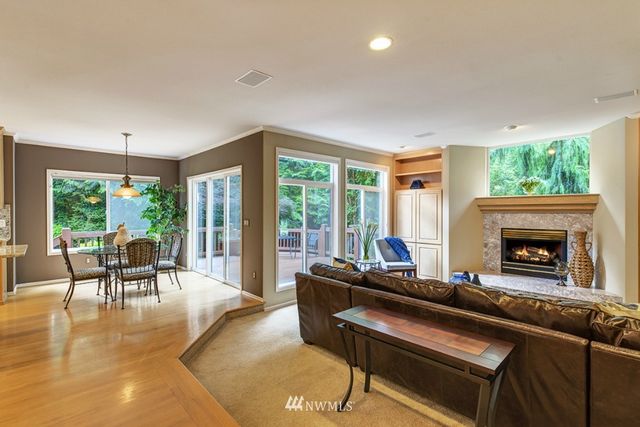 $870,000 | 21209 Northeast 97th Place, Redmond, WA 98053