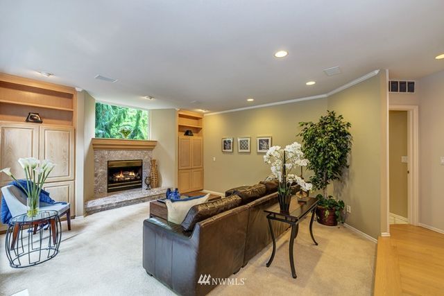 $870,000 | 21209 Northeast 97th Place, Redmond, WA 98053