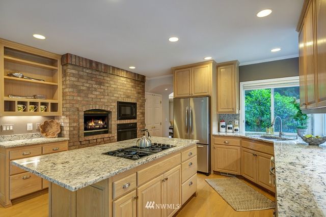 $870,000 | 21209 Northeast 97th Place, Redmond, WA 98053