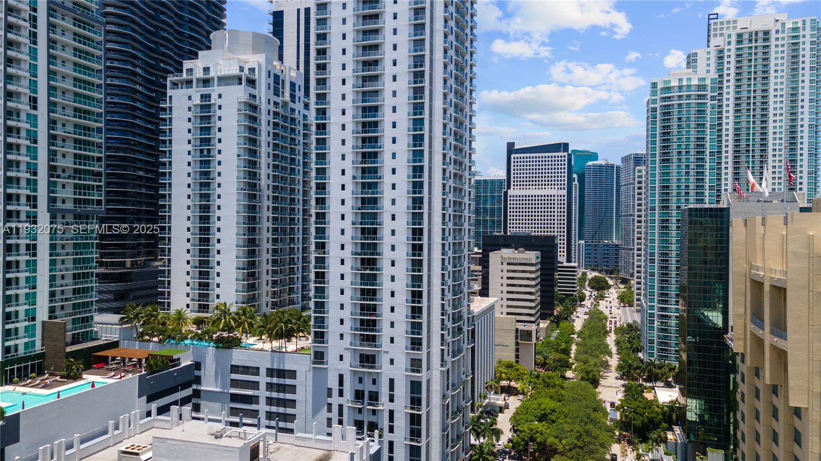 1050 Brickell Avenue, Unit 3122 Miami, FL 33131 - Photo 19 of 31 a city view with tall buildings