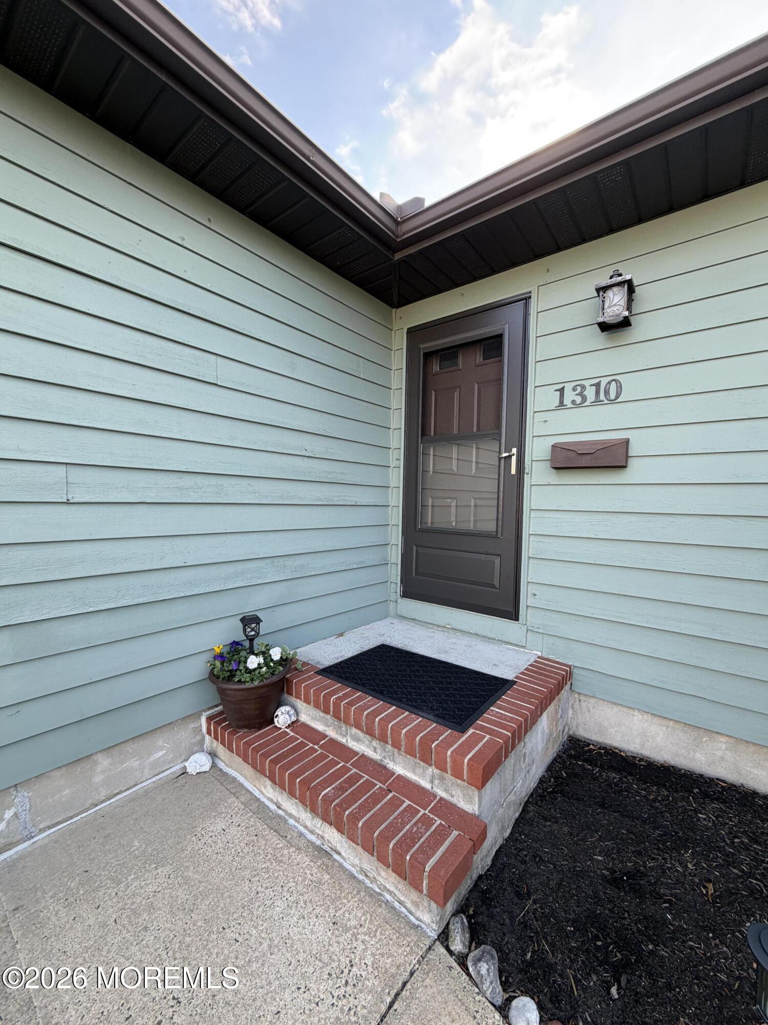 1310 George Street Point Pleasant, NJ 08742 - Photo 2 of 29 IMG_1850