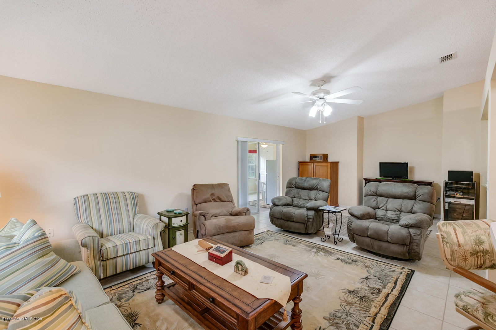 2177 Spring Creek Circle Palm Bay, FL 32905 - Photo 15 of 34 12_2177SpringCreek0610_mls
