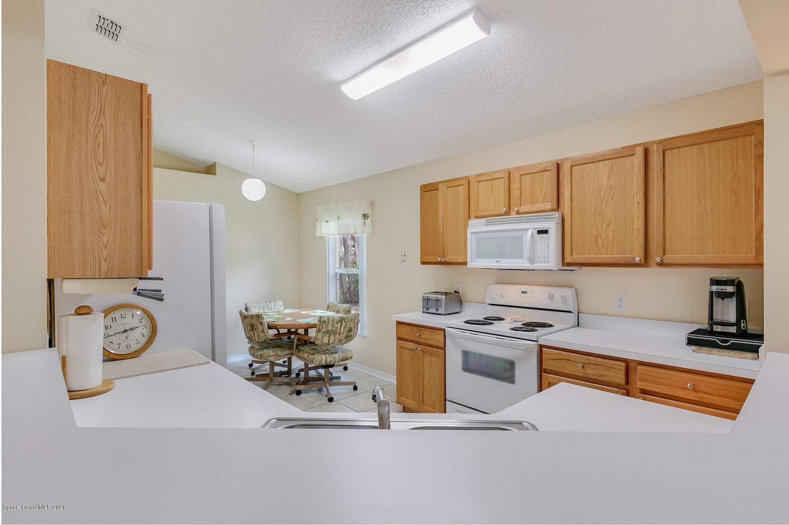 2177 Spring Creek Circle Palm Bay, FL 32905 - Photo 16 of 34 13_2177SpringCreek0620_mls