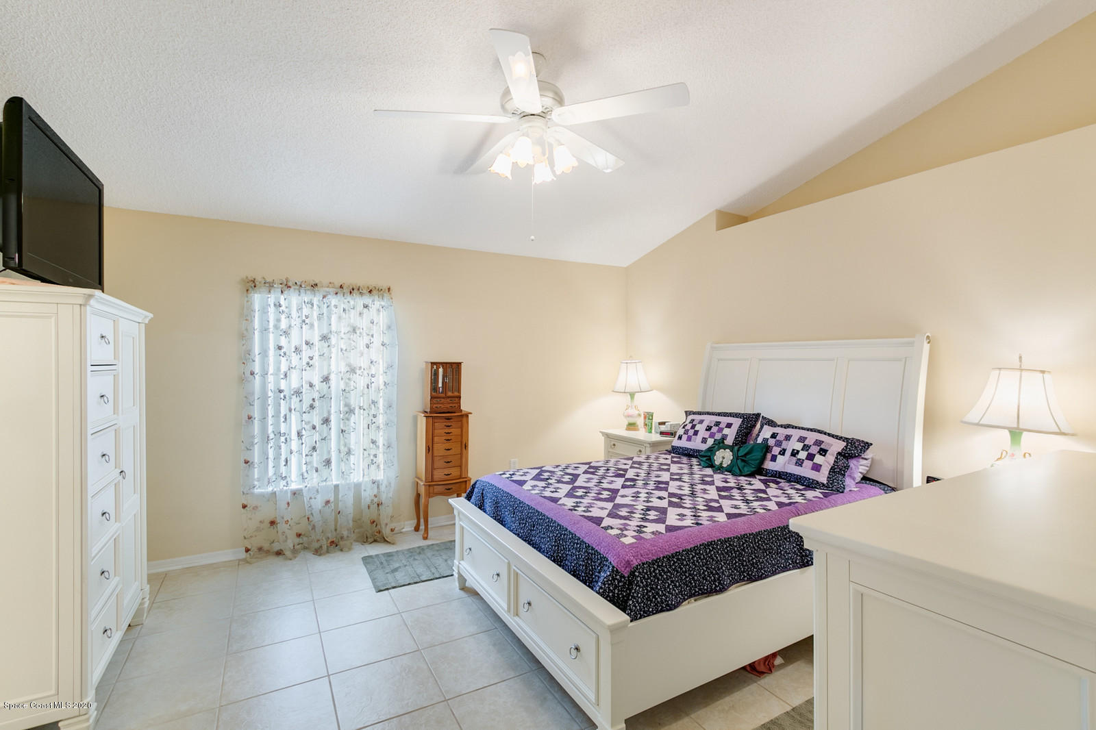 2177 Spring Creek Circle Palm Bay, FL 32905 - Photo 21 of 34 22_2177SpringCreek0675_mls