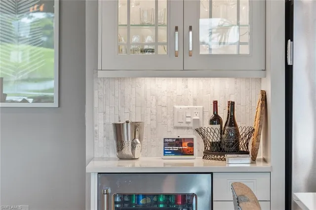 $2,165,000 | 14394 Laguna Springs Lane, Naples, FL 34114