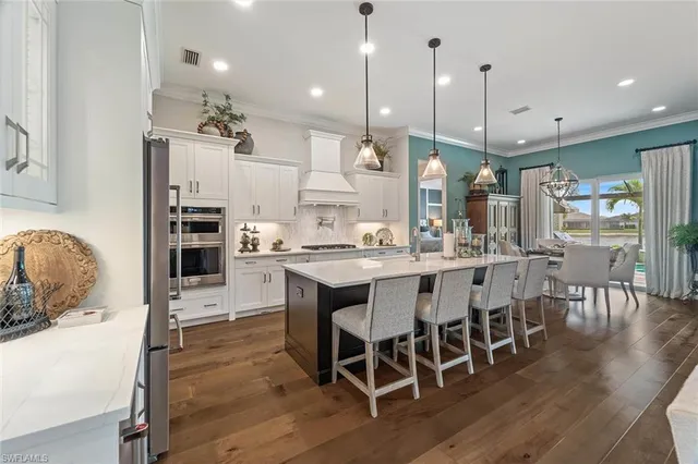 $2,165,000 | 14394 Laguna Springs Lane, Naples, FL 34114