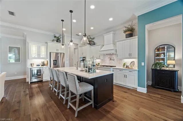 $2,165,000 | 14394 Laguna Springs Lane, Naples, FL 34114