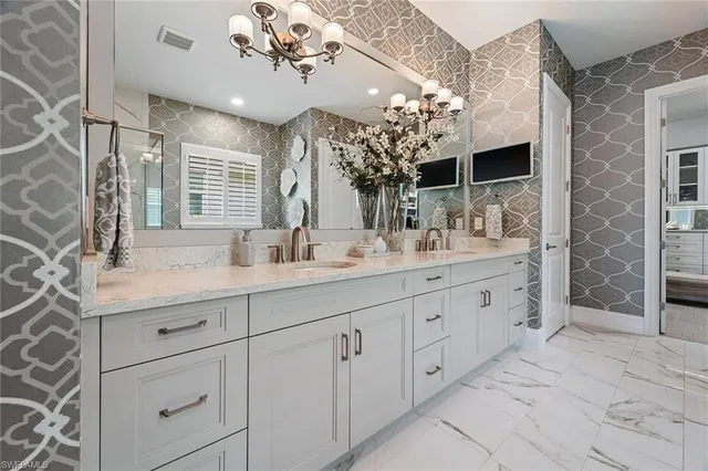 $2,165,000 | 14394 Laguna Springs Lane, Naples, FL 34114