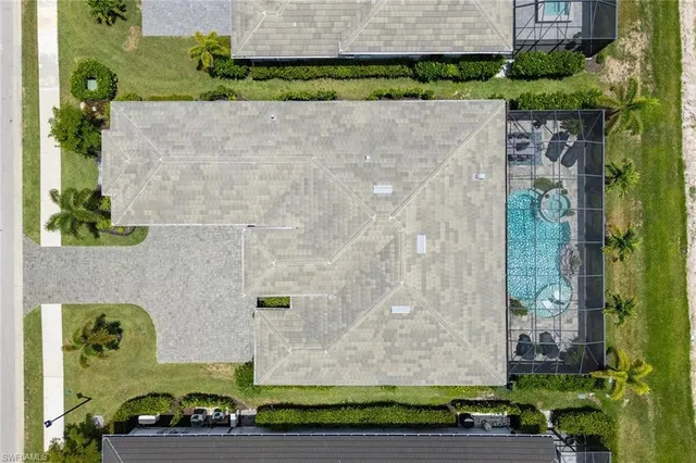 $2,165,000 | 14394 Laguna Springs Lane, Naples, FL 34114