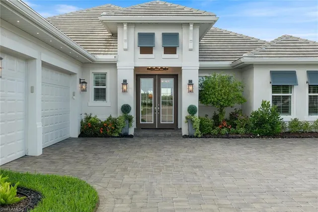$2,165,000 | 14394 Laguna Springs Lane, Naples, FL 34114