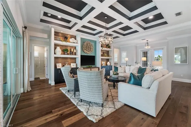 $2,165,000 | 14394 Laguna Springs Lane, Naples, FL 34114