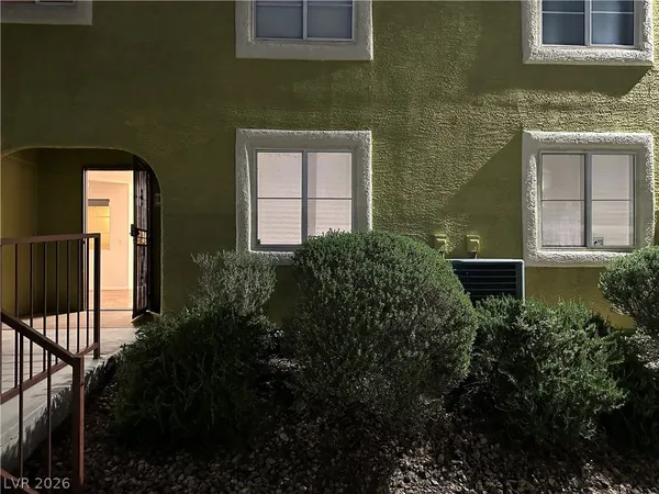 $1,595 | 7950 West Flamingo Road, Unit 1073, Las Vegas, NV 89147