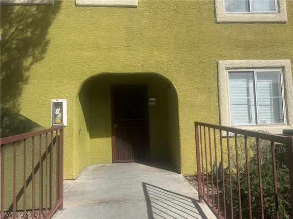 $1,595 | 7950 West Flamingo Road, Unit 1073, Las Vegas, NV 89147