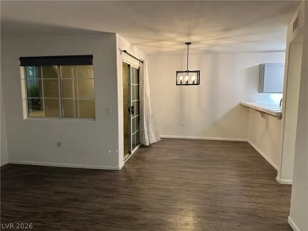 $1,595 | 7950 West Flamingo Road, Unit 1073, Las Vegas, NV 89147