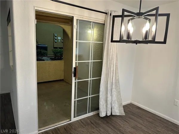 $1,595 | 7950 West Flamingo Road, Unit 1073, Las Vegas, NV 89147