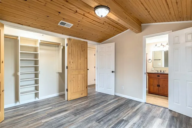 $199,000 | 525 Pettit Drive, Newark, TX 76071