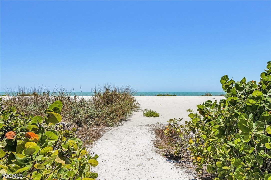 4601 Rue Belle Mer Sanibel, FL 33957 - Photo 4 of 15