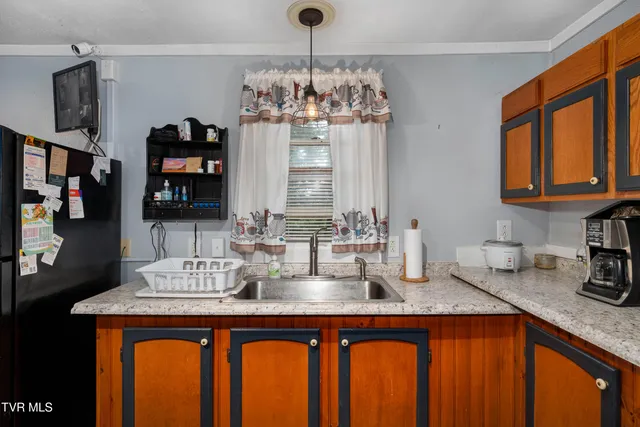 $238,500 | 2121 Shingletown Road, Mountain City, TN 37683