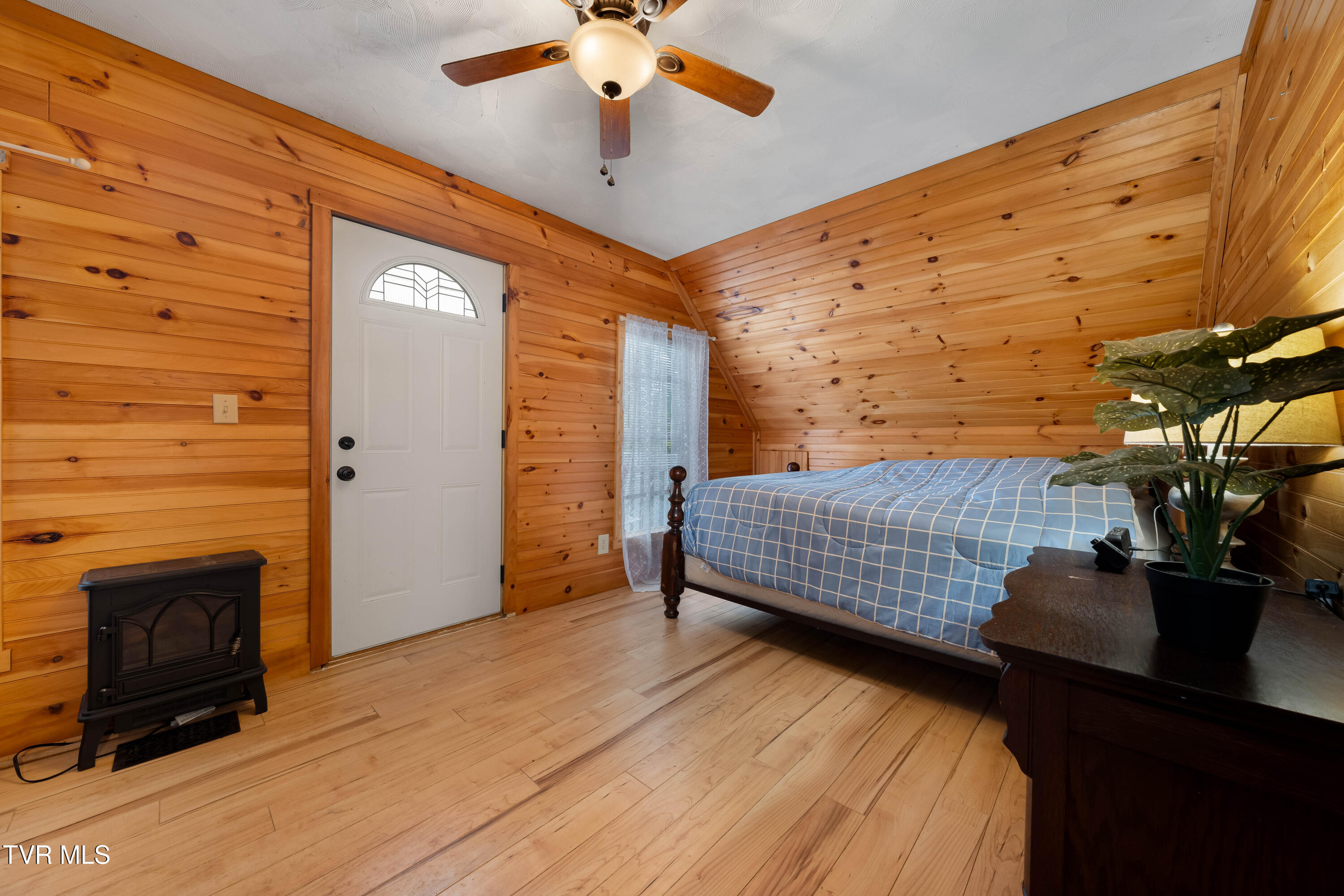 2121 Shingletown Road Mountain City, TN 37683 - Photo 17 of 68 2121 Shingletown Road (55 of 56)