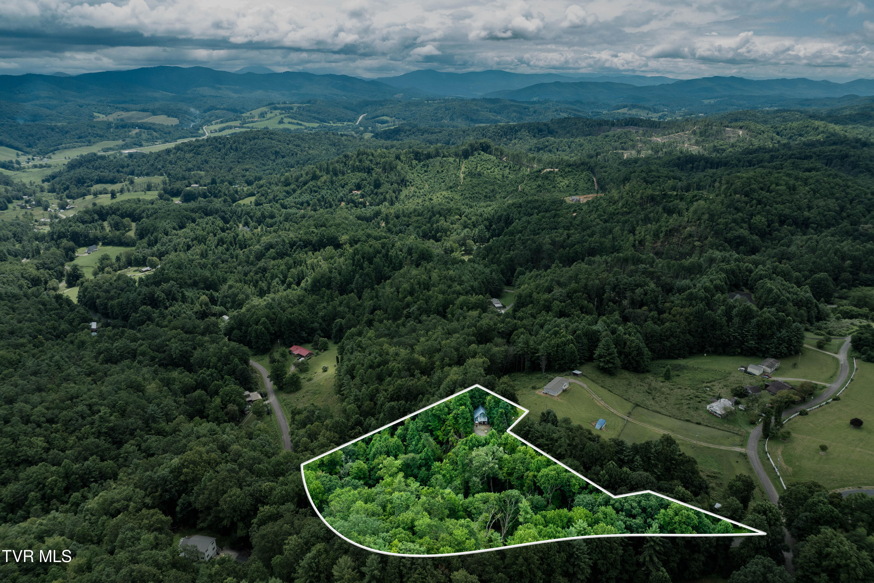 2121 Shingletown Road Mountain City, TN 37683 - Photo 31 of 68 2121 Shingletown Road (5 of 56)