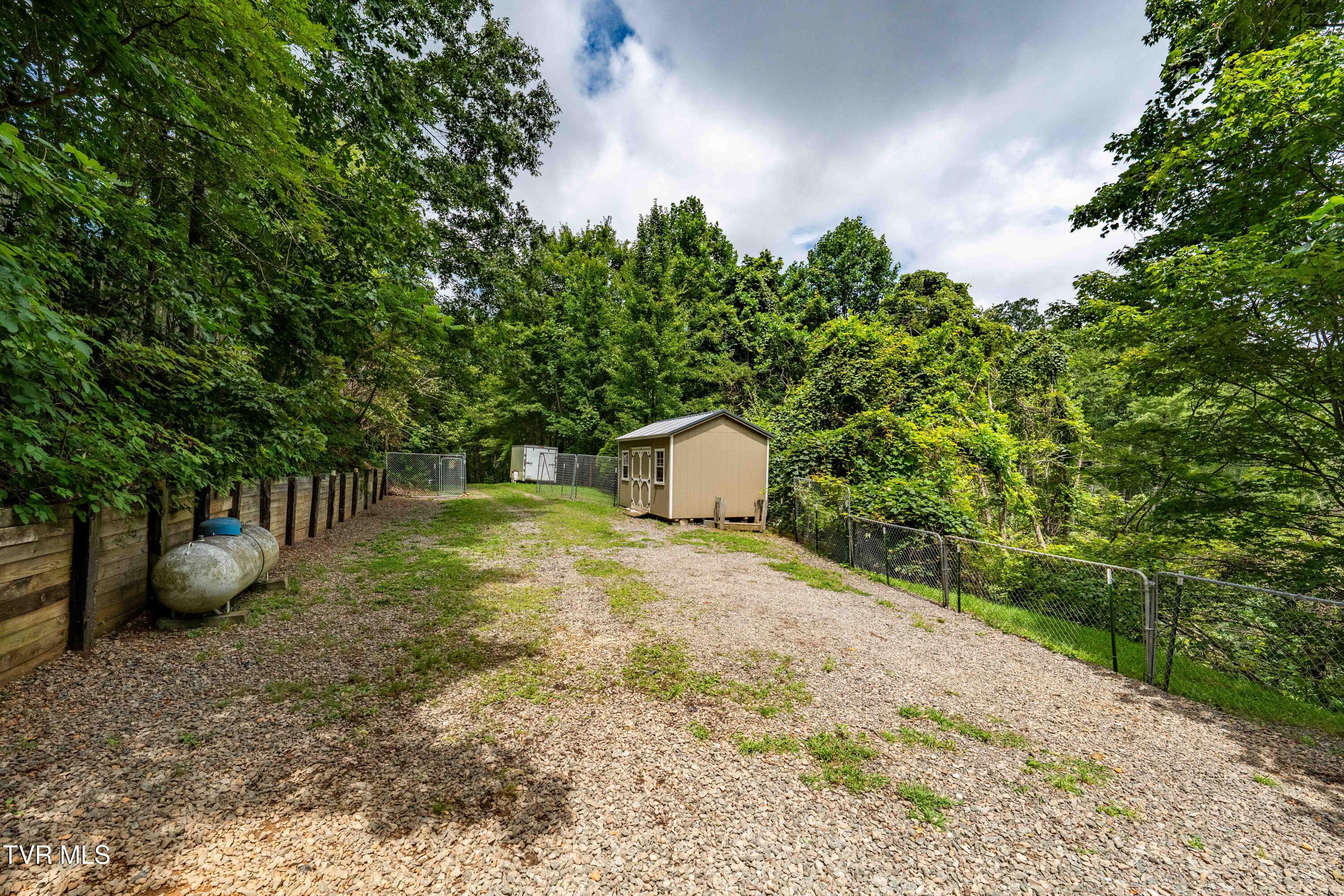 2121 Shingletown Road Mountain City, TN 37683 - Photo 47 of 68 2121 Shingletown Road (29 of 56)