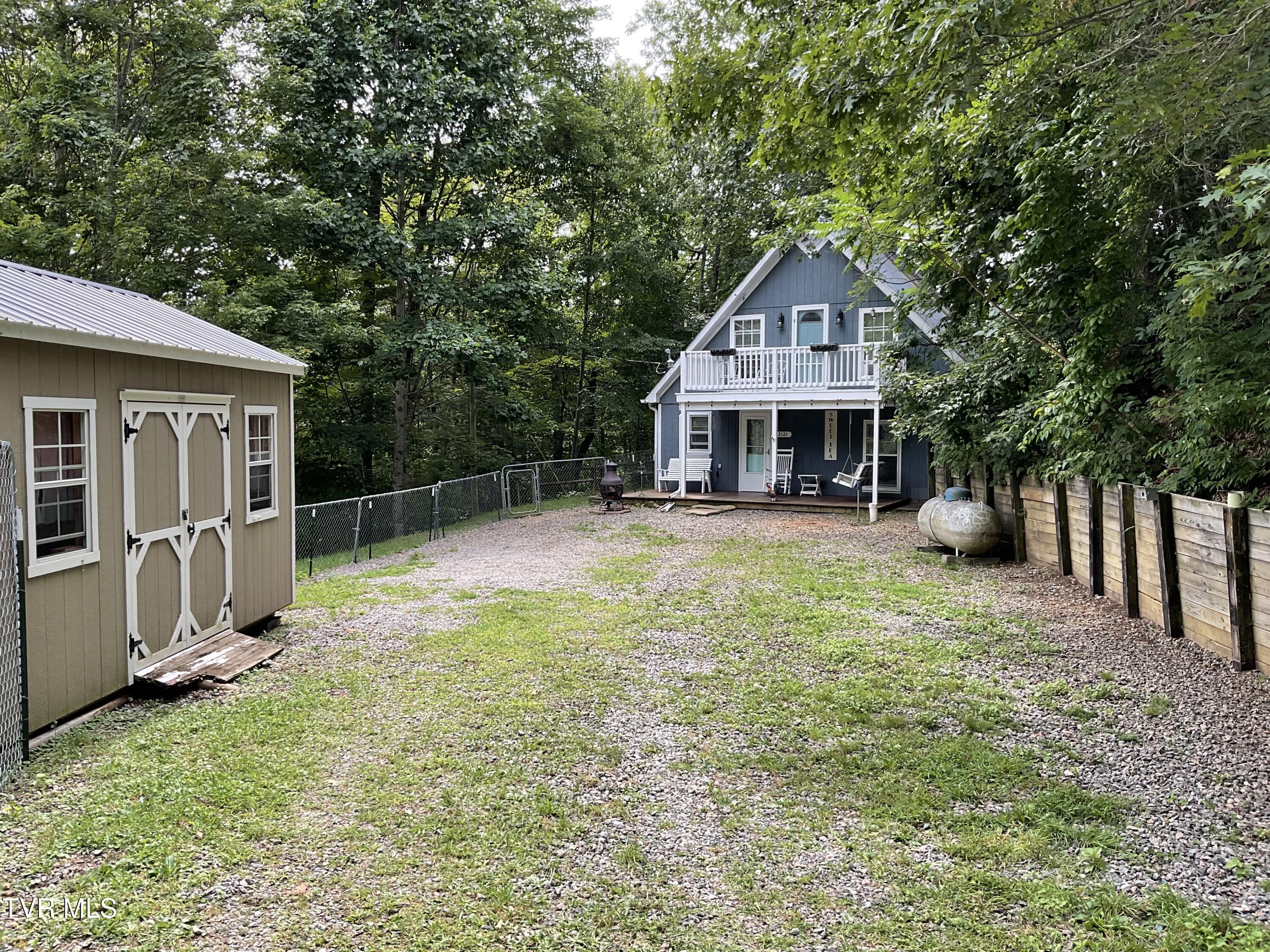 2121 Shingletown Road Mountain City, TN 37683 - Photo 61 of 68 IMG_2544