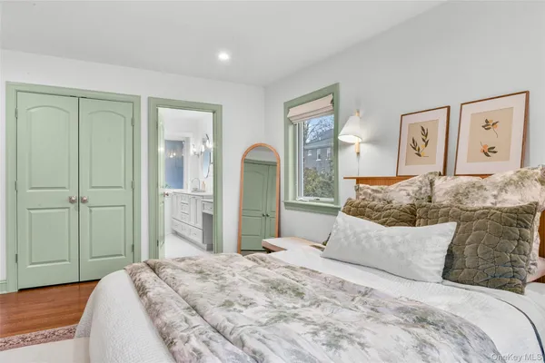 $1,400,000 | 1096 Hunter Avenue, Pelham, NY 10803