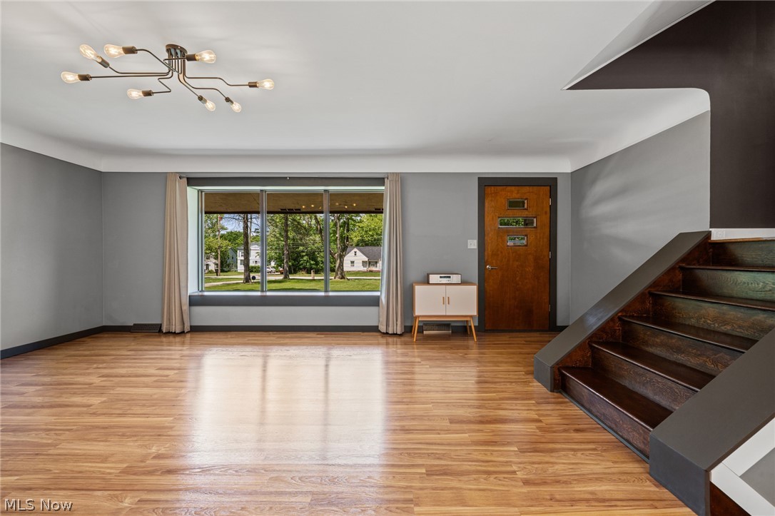 17583 Shurmer Road Strongsville, OH 44136 - Photo 6 of 50